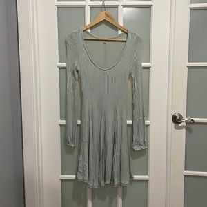 Ecote pale green fully lined knit dress. Scoop neck. Size S